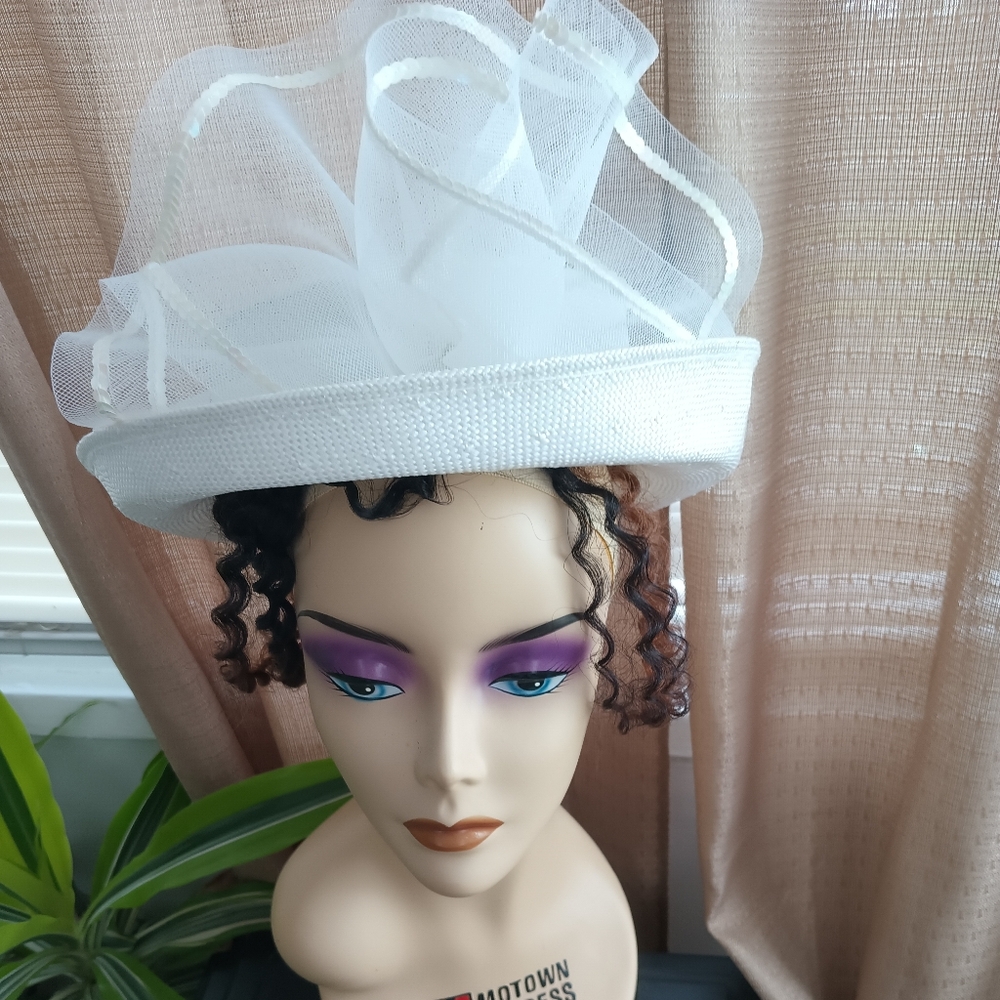 Easter Church White Straw Embellished Toil Church Hat - Picture 3 of 9